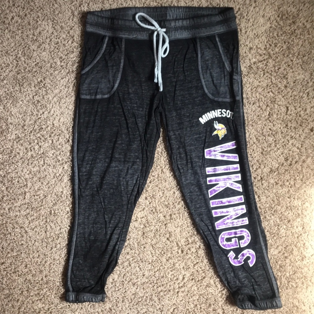 Ladies’ MN Vikings Capri jogger